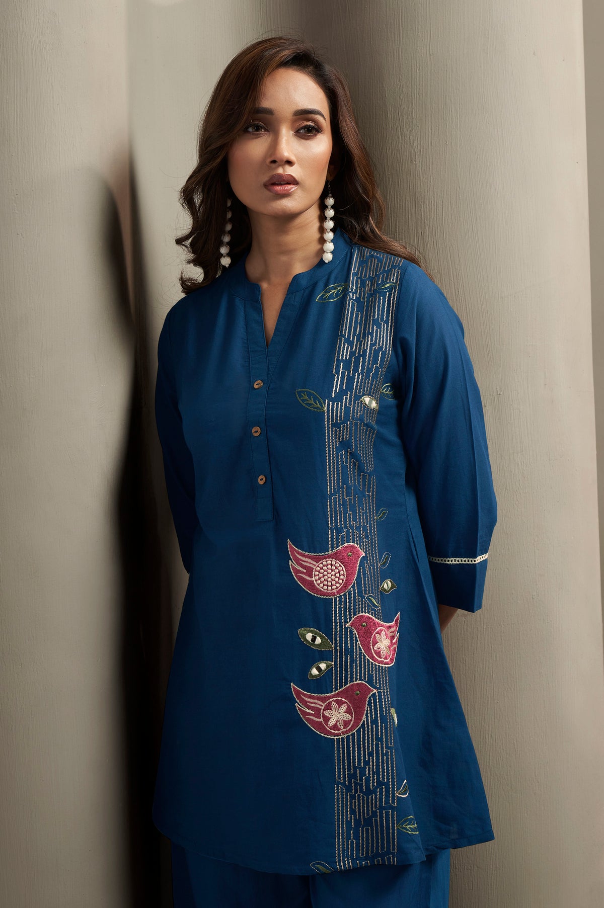 Pure Cotton Bird Embroidered Straight Kurta