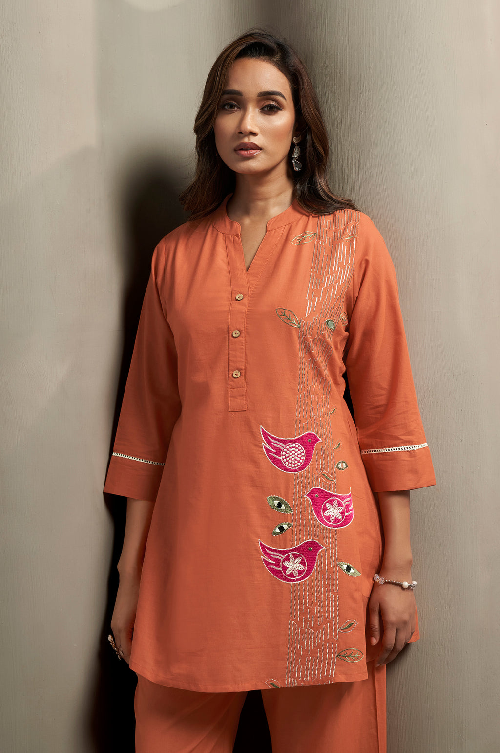 Pure Cotton Bird Embroidered Straight Kurta