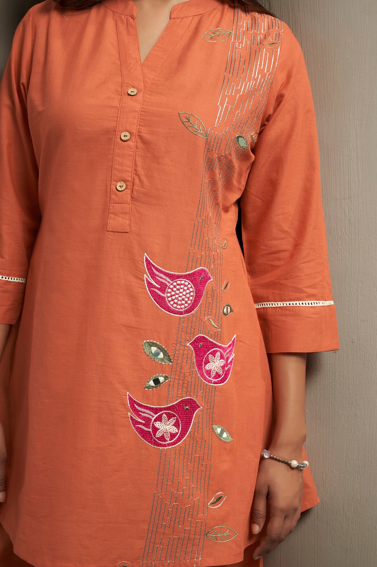 Pure Cotton Bird Embroidered Straight Kurta