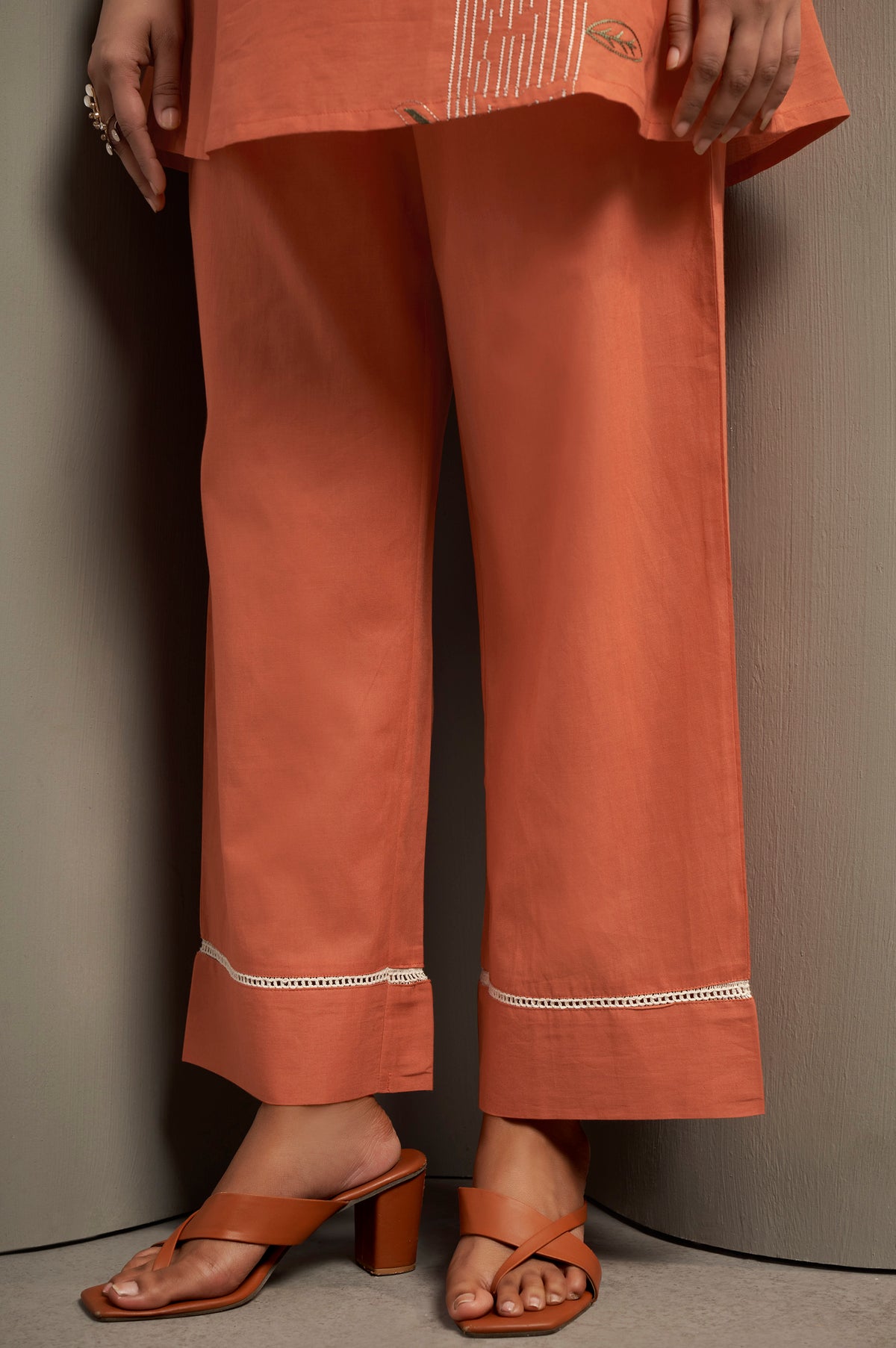 Pure Cotton Bird Embroidered Straight Kurta